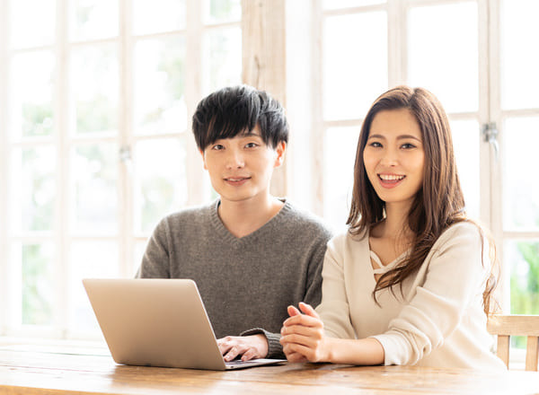 結婚後にすべき手続き完全ガイド 必要書類の一覧と3つの手順を確認しよう Iyomemo いよめも