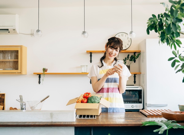 年末調整とふるさと納税の関係は？控除の仕組みや確定申告との違いをわかりやすく解説