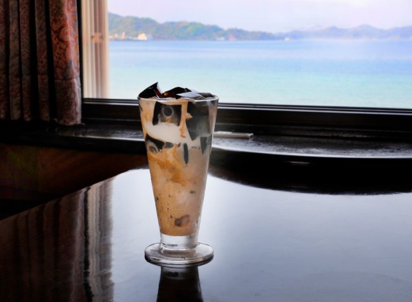 愛媛の海が見えるカフェ3選！海沿いの絶景とおすすめスイーツ