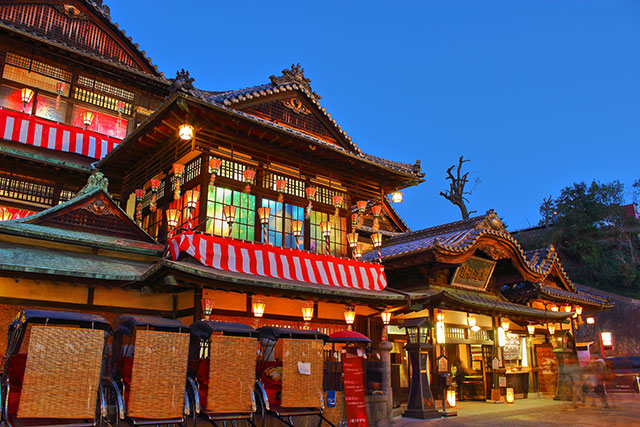 道後温泉本館