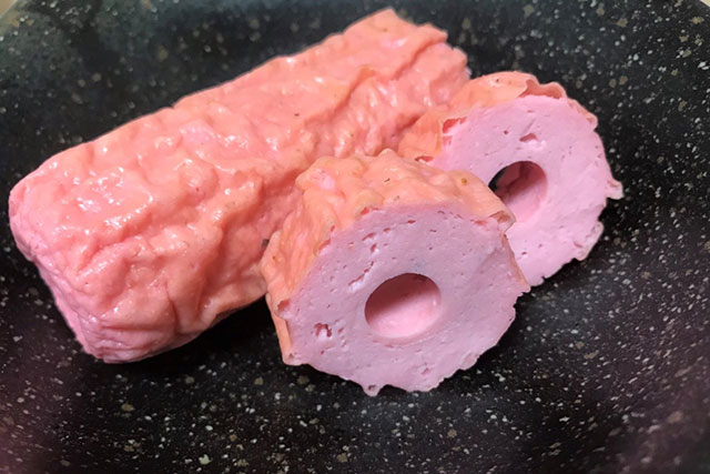 お土産におすすめ! 昭和25年から続く「青木蒲鉾店」えびちくわ