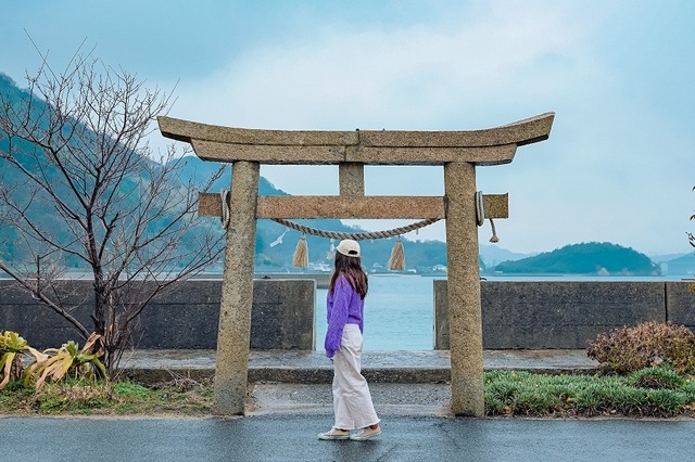 海の見える鳥居