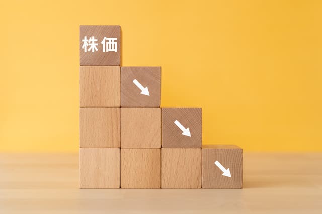 株価の急落はなぜ起こる？