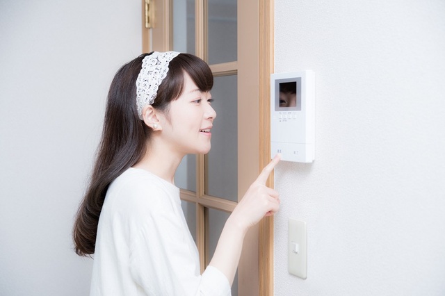 行き来するのに便利「インターホン」