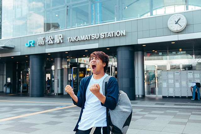 JR 高松駅