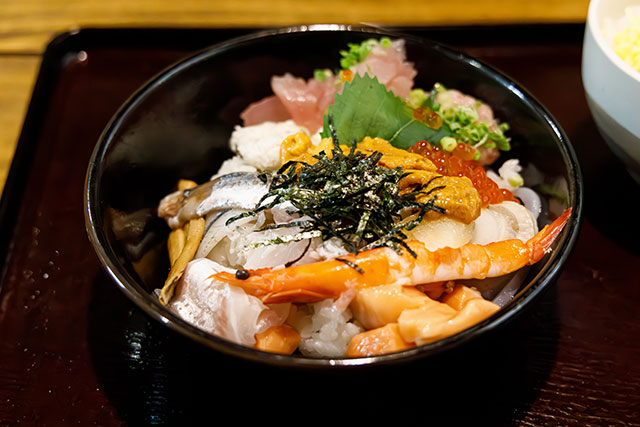 「北海道産 特上うに丼」¥2,000