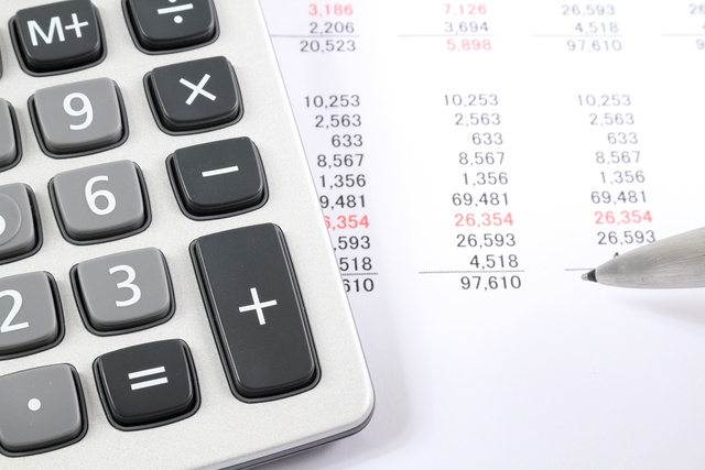 賞与にかかる税金の計算方法