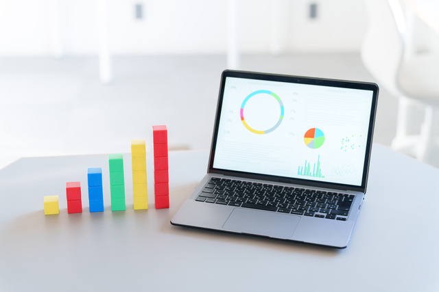 年収別に見る3人家族の生活費目安