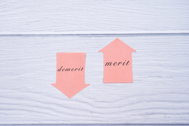 インフレ時・デフレ時のメリットとデメリット