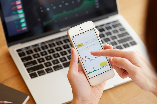 政策金利と投資の関係