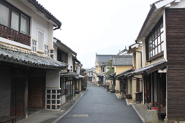 八日市・護国の町並み