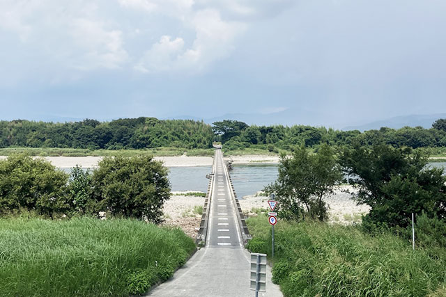 川島潜水橋