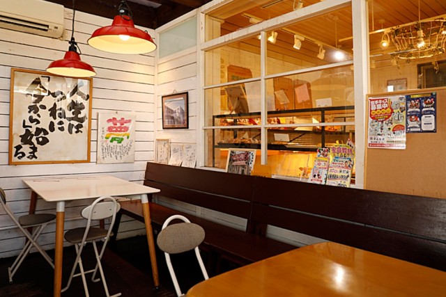 ベーカリーMIKI　店内