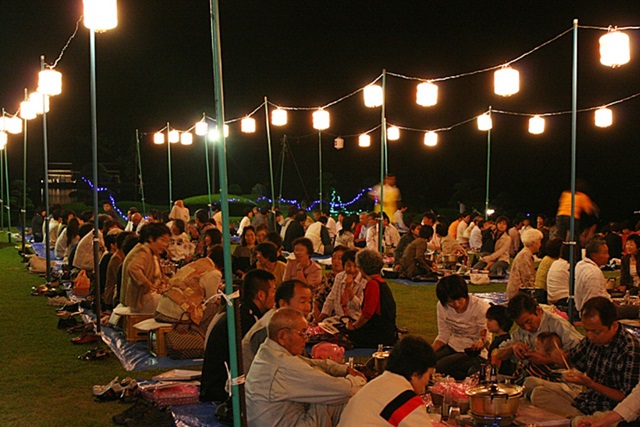 南楽園観月祭いもたき（宇和島市）｜四国最大規模の日本庭園で月を愛でる