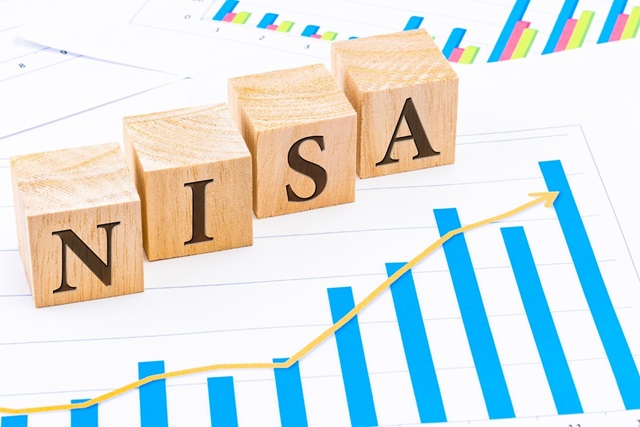 含み損のNISA、続ける？売る？4つの判断基準を解説