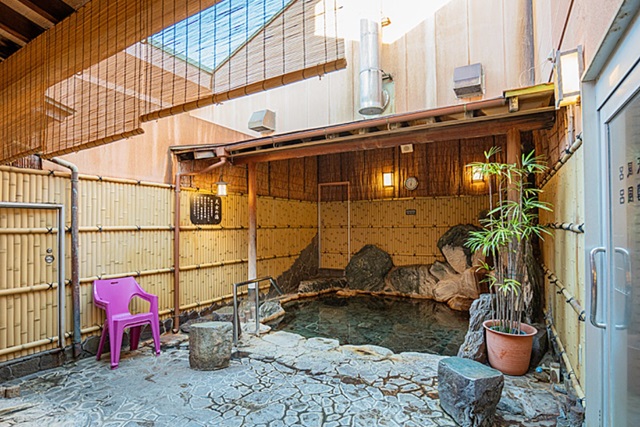 道後さや温泉ゆらら（松山市）保温・美肌効果が自慢の地下1000mの湯